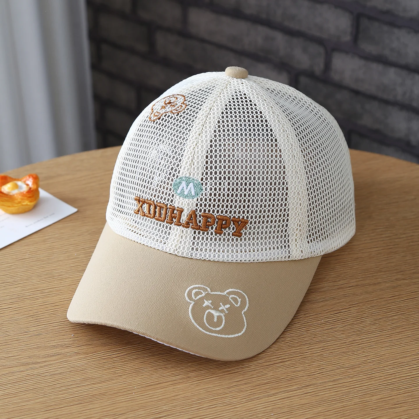 Newly designed trendy breathable all-net-silk embroidered letter bear brimless sun hat baseball cap view 4