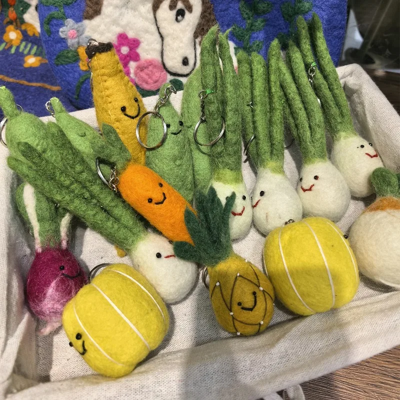 Wool Felt Vegetable Fruit Hanging Ornament Handmade Cute Creative Unique Mini Food Decor Gift for Home Kitchen Party Car Decor