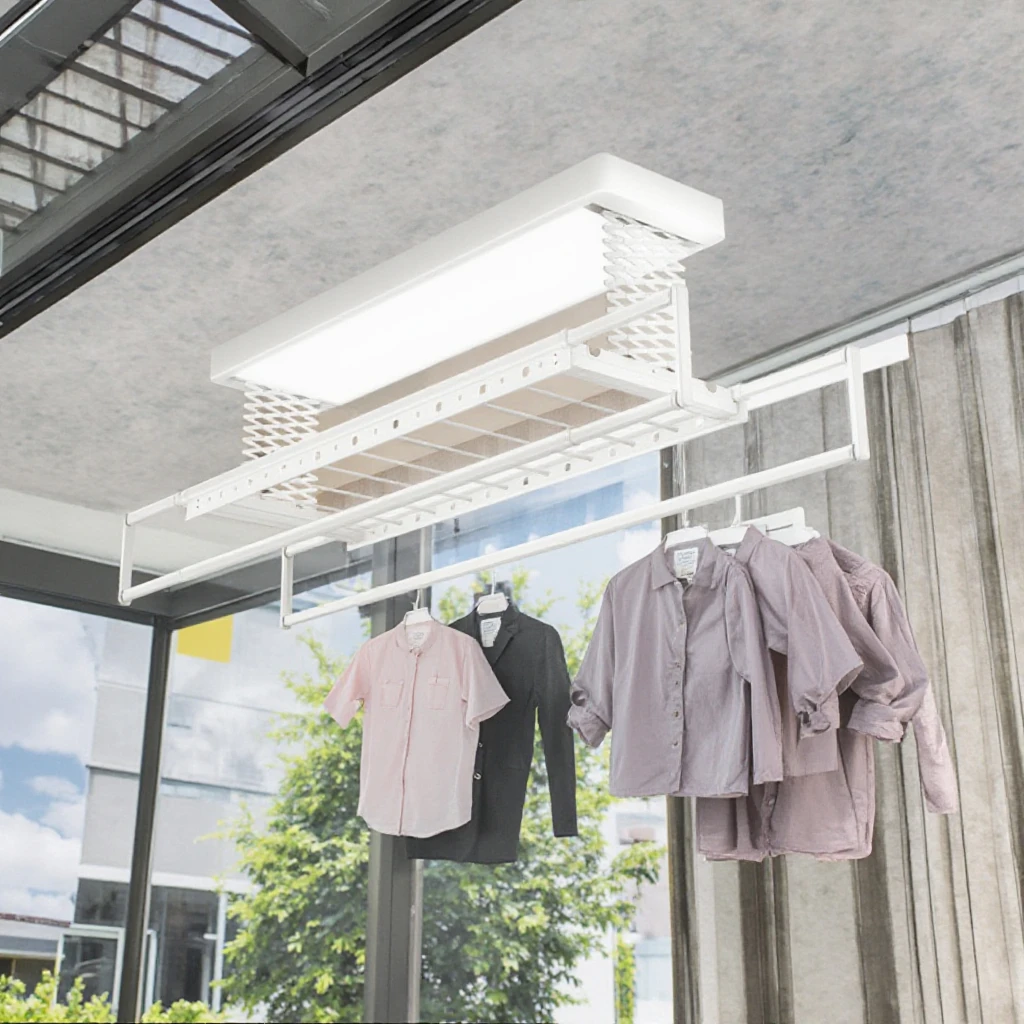 Rack de secagem de roupas elétrico com economia de espaço de venda quente para varanda de apartamentos