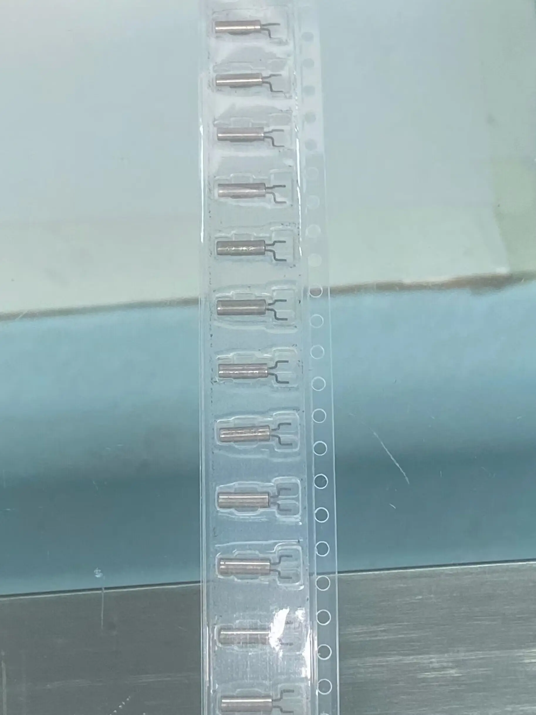 50PCS 32.768KHZ Cylinder Patch 2 Pin patch 2 by 6 206 Frog Leg Tuning Fork Crystal Oscillator 32.768K