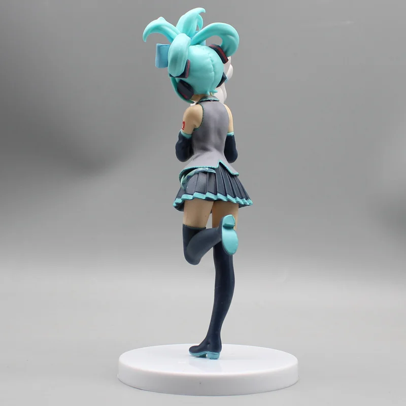 โมเดลการ์ตูน Hatsune Miku ขนาด21ซม. ลายตุ๊กตาขยับแขนขาได้ Cinnamoroll น่ารักทำจาก PVC รูปปั้นของสะสมเดสก์ท็อปของขวัญวันหยุดสำหรับเด็กของเล่น