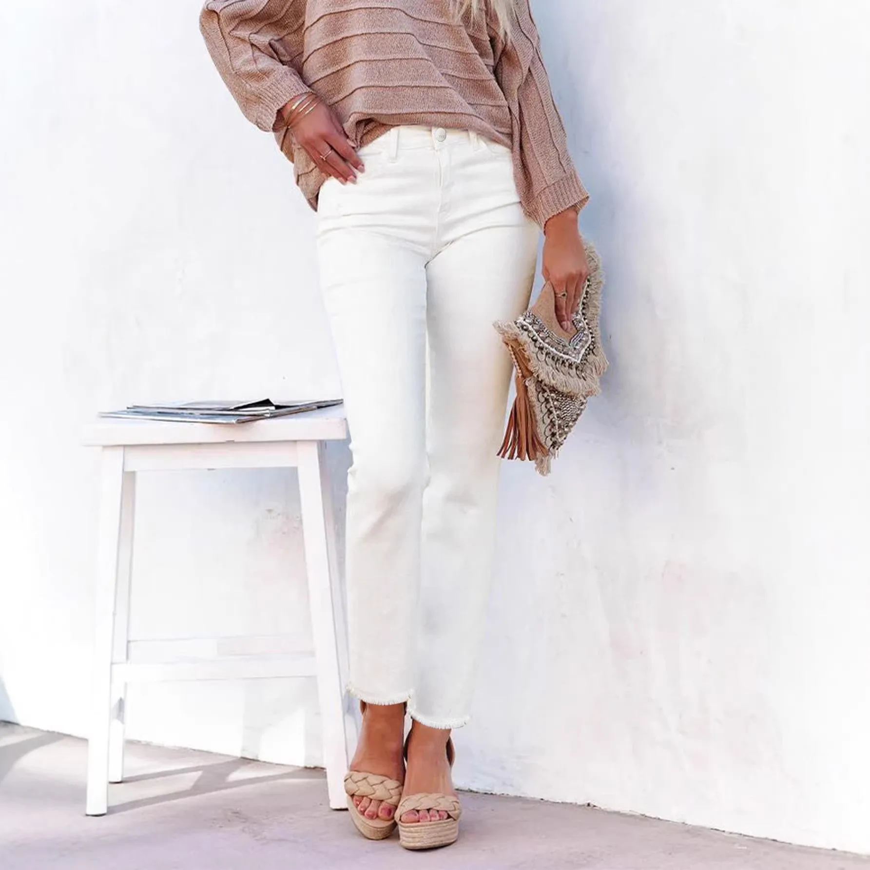 Women's Cotton Washed Jeans Straight Leg Mid Waist Frayed Hem Denim Pants Slim Fit Raw Hem Solid Color Casual Full Length