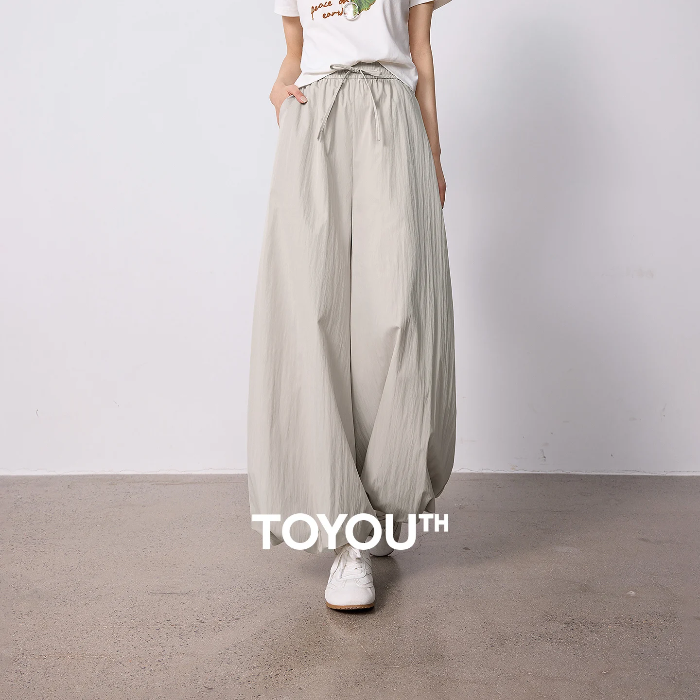 #80 Straight Leg Trousers List of Top Picks