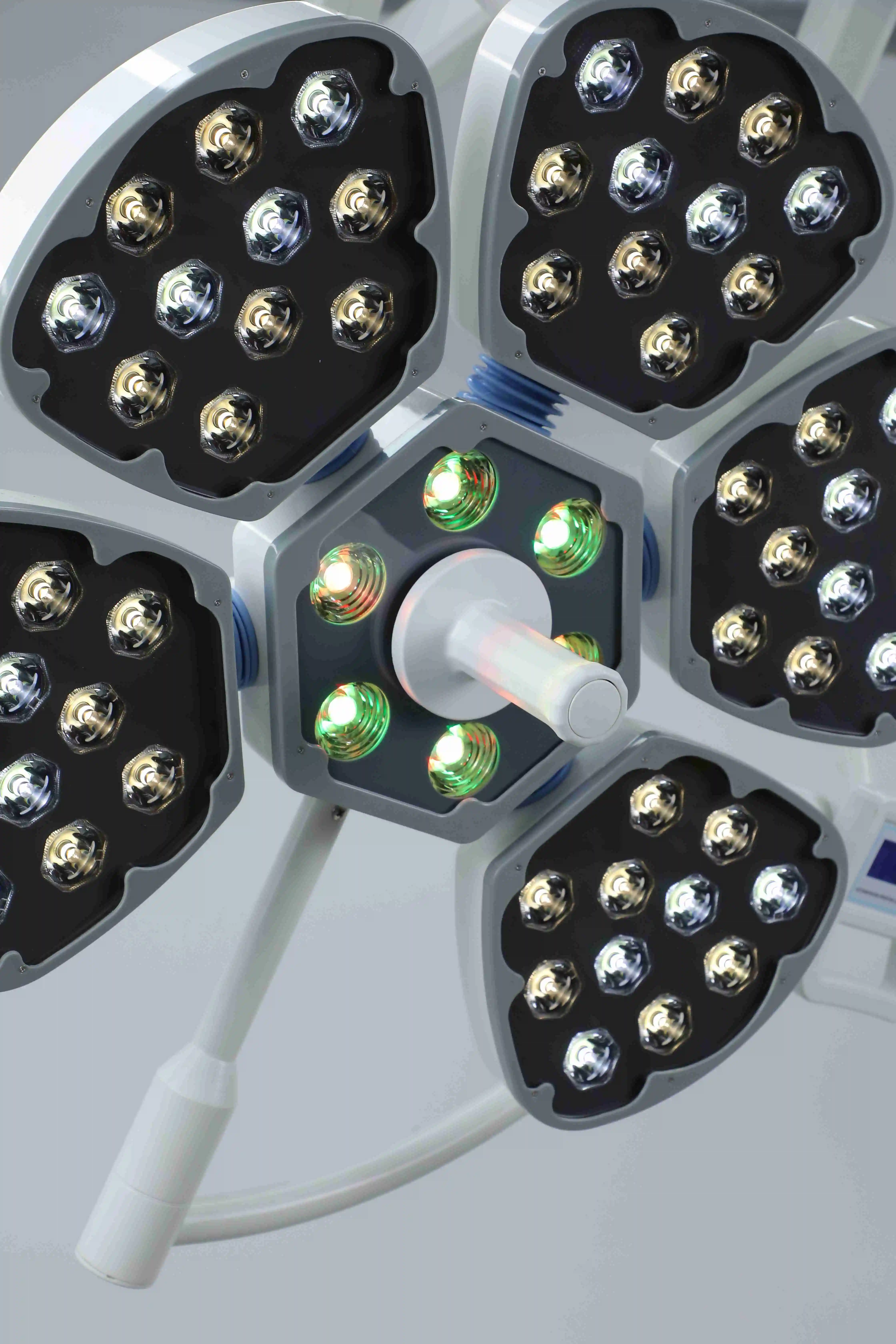 Electric‑powered LED Petal 5+3 Shadowless Surgical Lamp For Operating Theatre With CE ISO Certificates