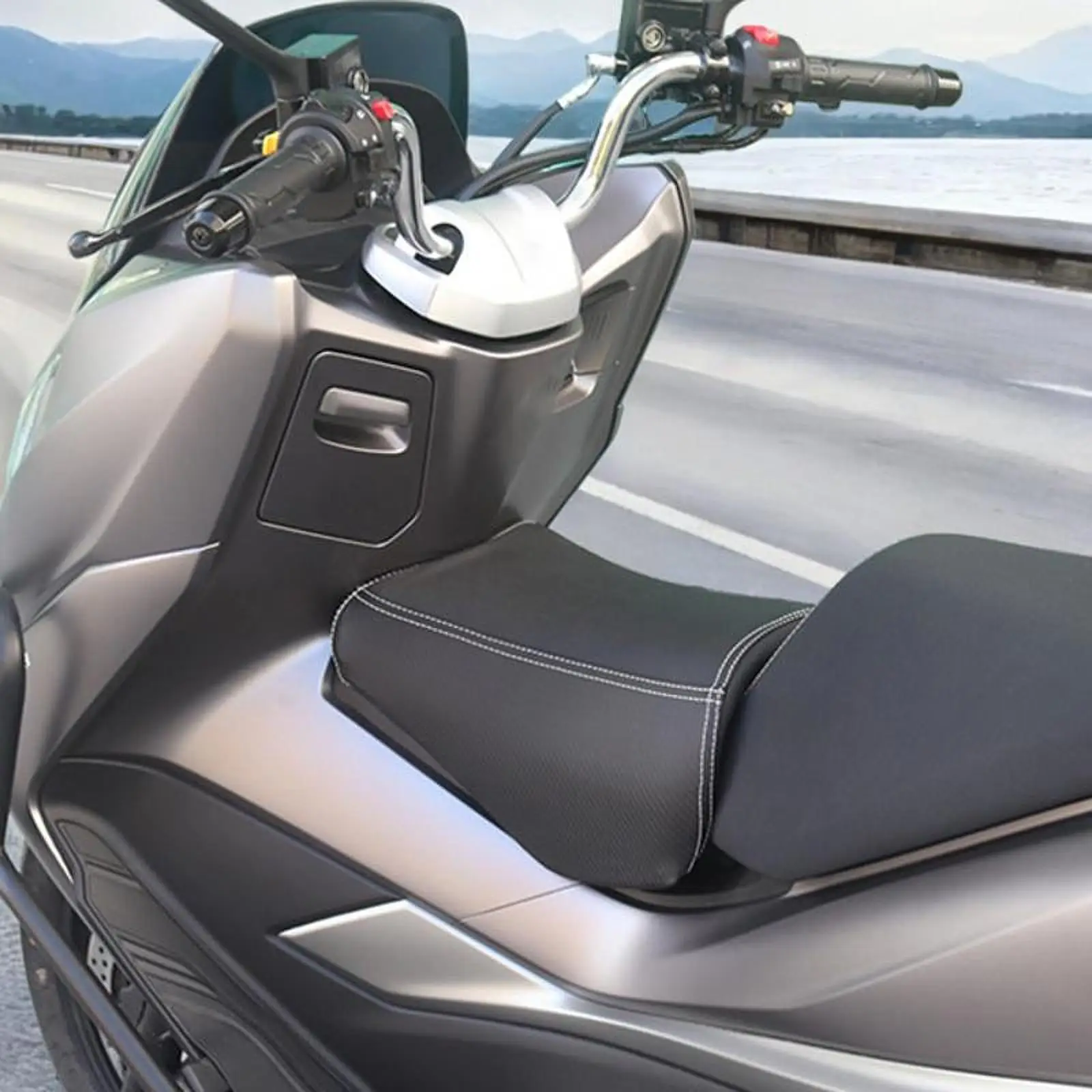 وسادة مقعد الطفل الأمامية للدراجة النارية من جلد البولي يوريثان مقاومة للماء وسادة ركوب طويلة ممتصة للصدمات لياماها NMAX155 #3