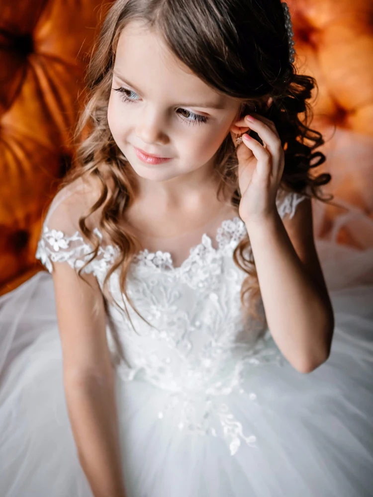 Robes de demoiselle d'honneur blanches, appliques gonflées en tulle avec nœud en fibre pour mariage, fête d'anniversaire, première communion, quoi que ce soit