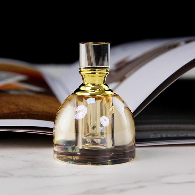 1.5ML Luxury Amber Gold Crystal Perfume Bottle Empty Small Refillable Fragrance Bottle Travel Portable Essential Oil Vial