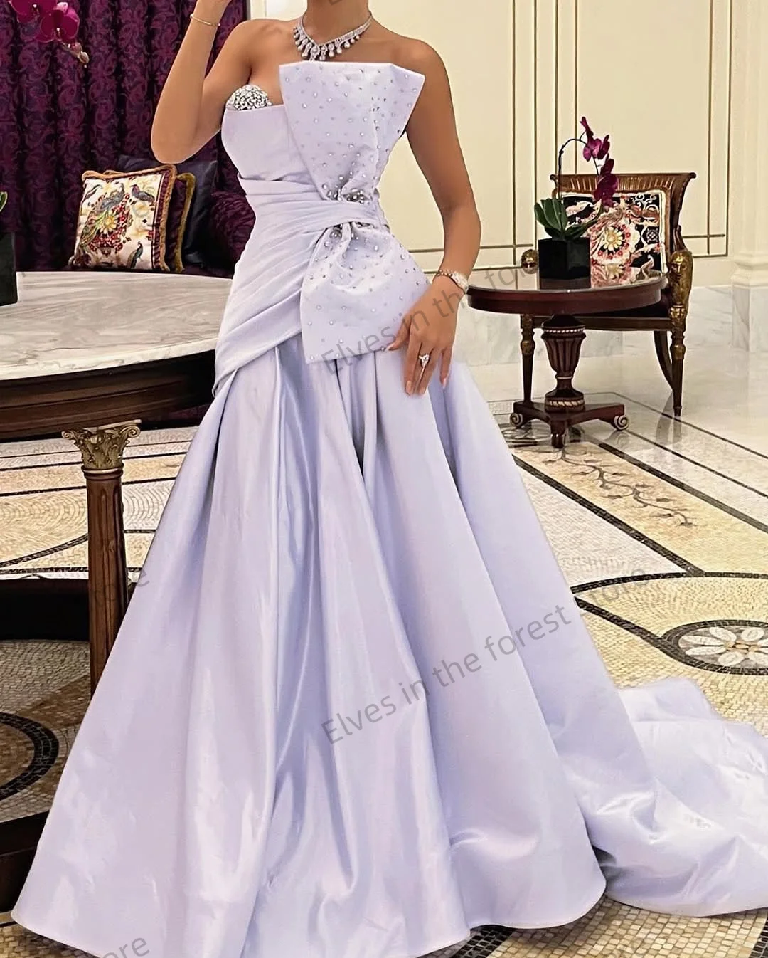 فساتين سهرة أنيقة على شكل حرف A أرجوانية جديدة على شكل قلب مطرز للنساء من فيستدوس دي مخصصة بطول الأرض للحفلات الراقصة