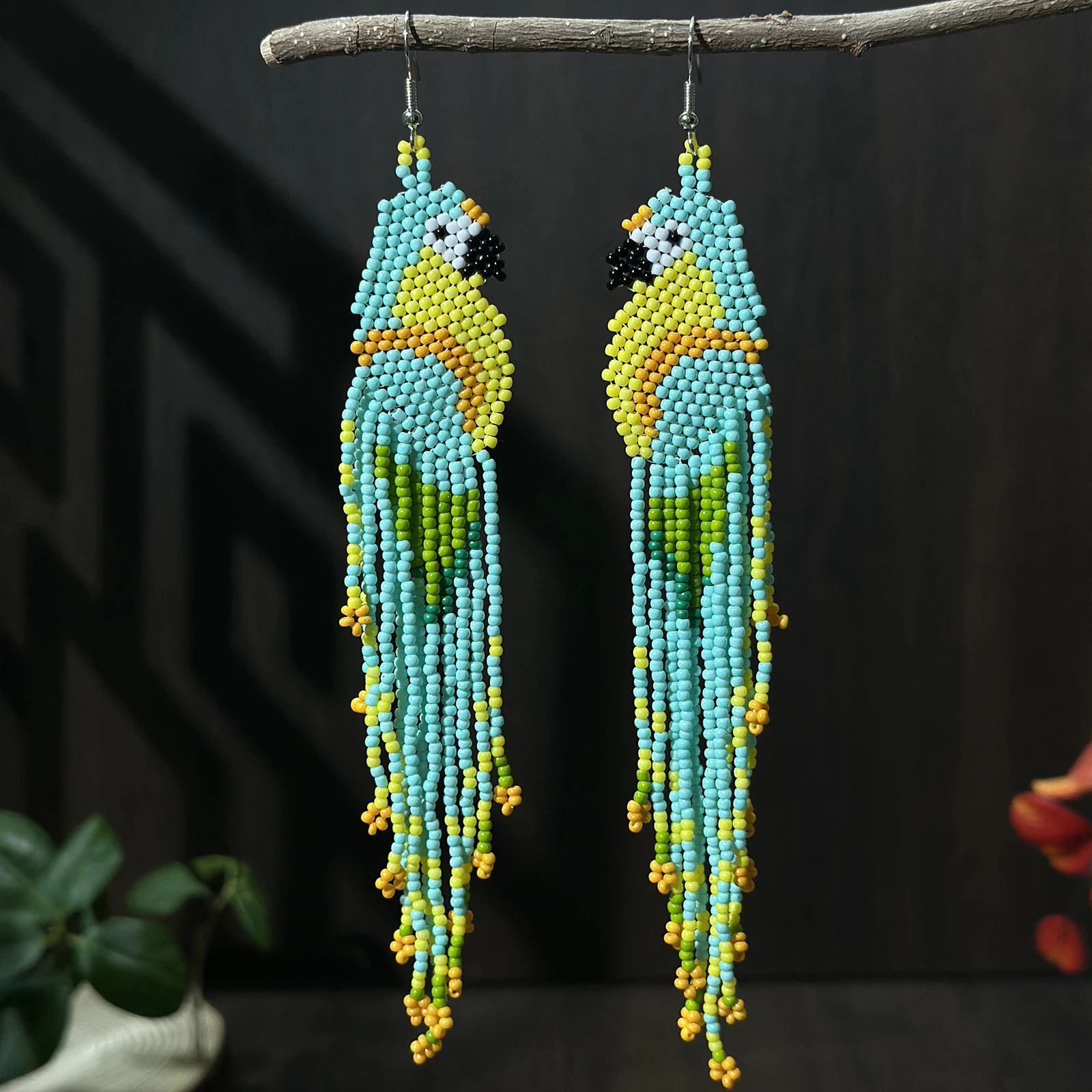 Glasperlen-Ohrringe mit Papageien-Design, Böhmische Fransen-Ohrringe, Samenperlen-Strang-Ohrringe, Damenschmuck für den Alltag – Detail 6