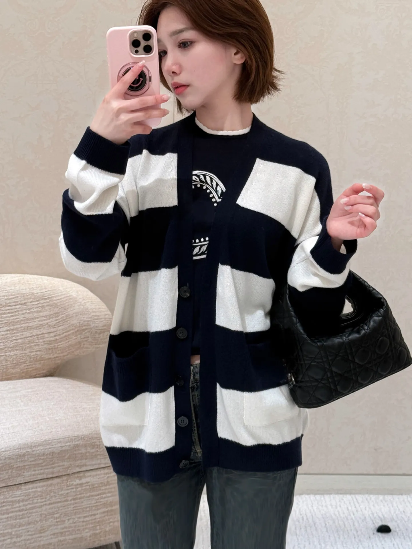 2026 Autumn Women's Colorblock Striped V Neck Knit Cardigan Double Pocket Loose Casual Oversized Sweater Jacket