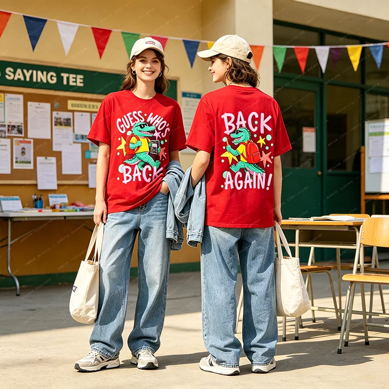 Ratet mal, wer wieder da ist: Gator Lustiges T-Shirt für Schüler und Lehrer zum Schulanfang, Y2K-Stil, beidseitig bedruckt, Grafik-Bekleidung, Neuartiges Spruch-T-Shirt – Detail 11