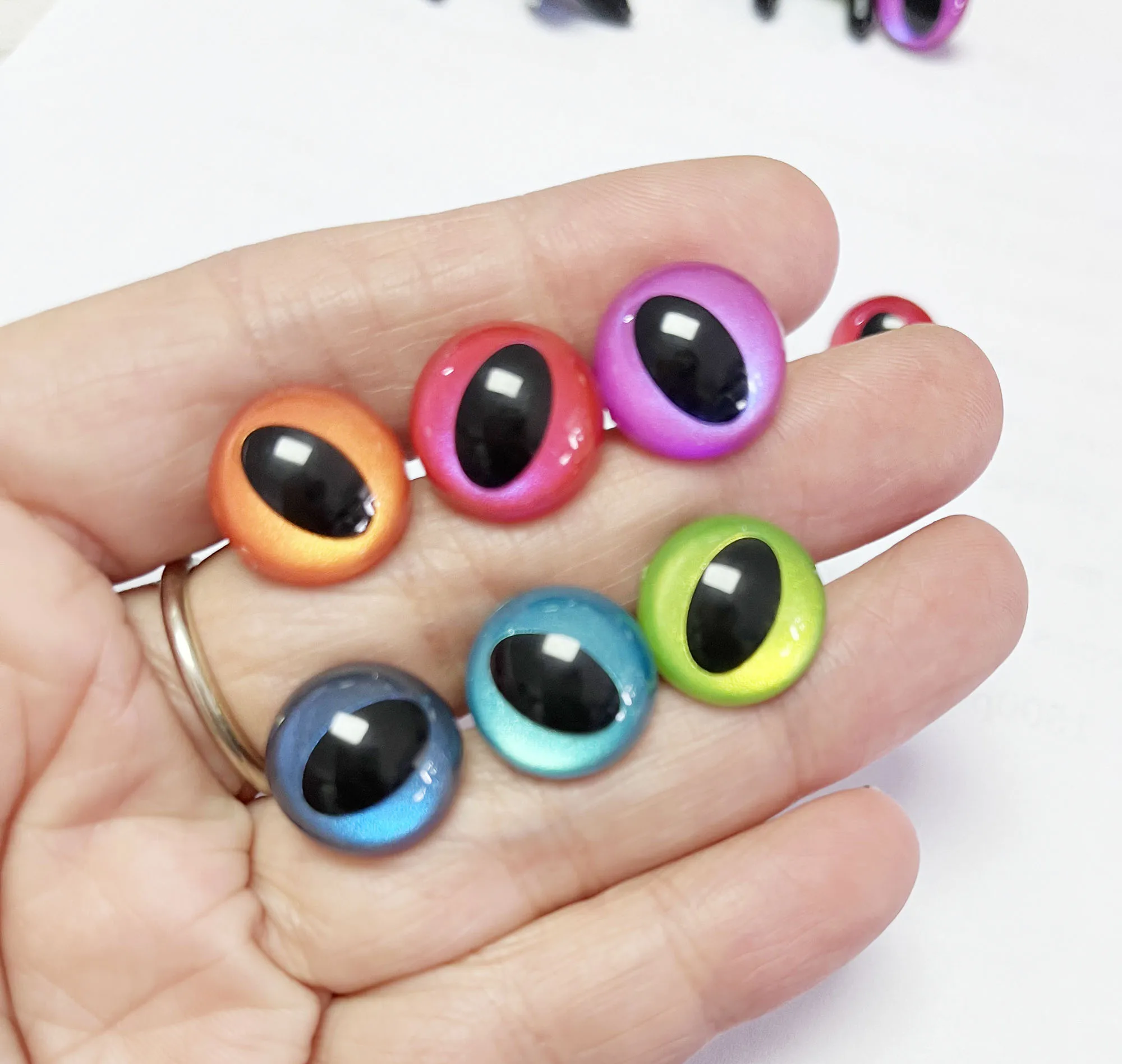 60pcs 7.5mm 9 10.5 12 13.5 15 16 18 21 24mm handpaint pearl color smooth stem  toy cat eyes with meteal washer 6colors option