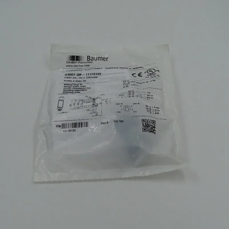 Baumer O300Y.QR-11175122 Photoelectric Switch Sensor Mirror Emission Durable Industrial Automation Control Sensor