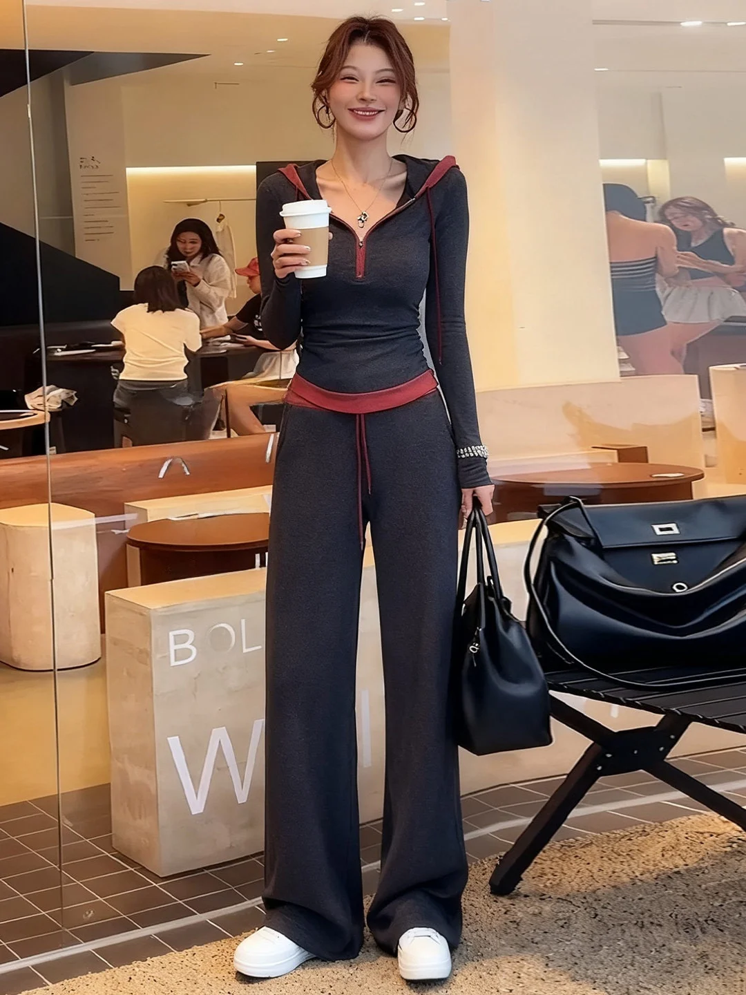 

Retro Hong Kong Style Casual Set Women's Spring 2026 New Long Sleeve Hoodie High Waist Wide Leg Pants Running Two Piece Set