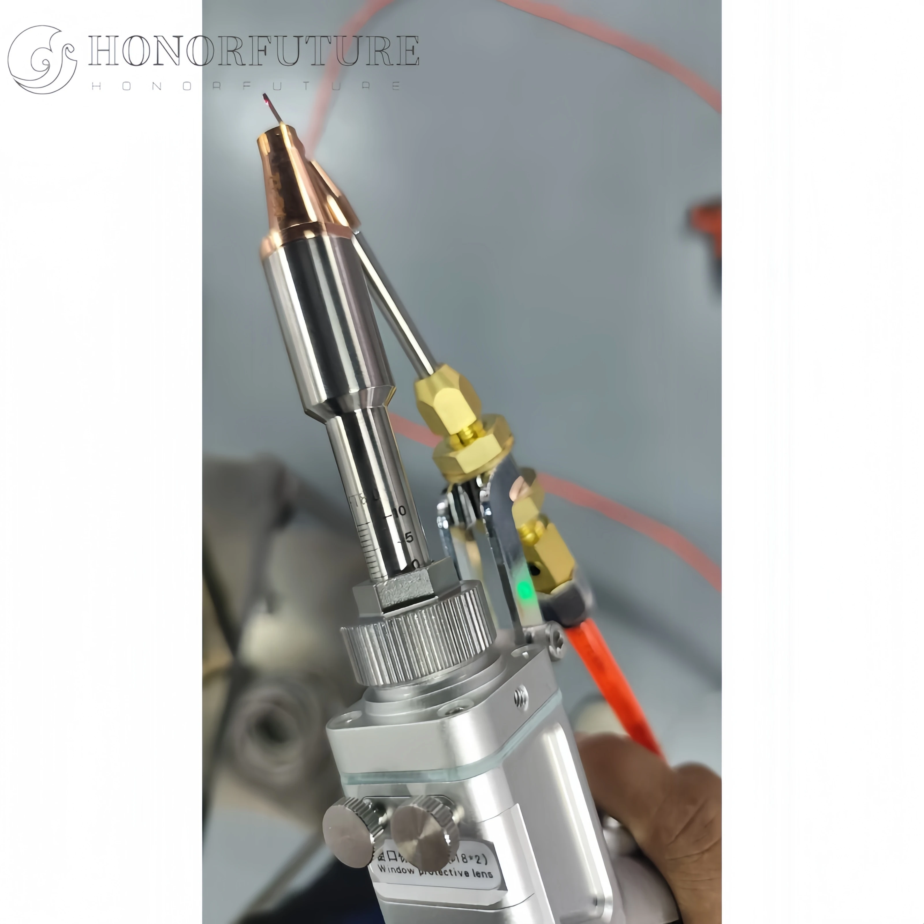 

Высокоэффективный 1,5 кВт, 2 кВт, 3 кВт, 4 кВт, 5 кВт, 6 кВт, лазерный сварочный аппарат для металла, ручной сварочный аппарат 4 в 1 для резки и очистки на продажу