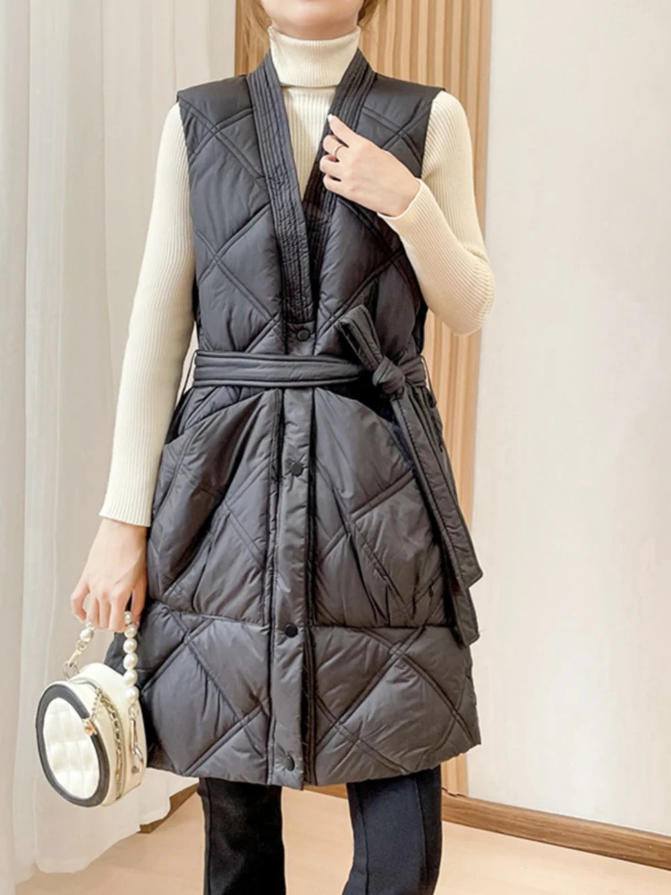 FTLZZ Autumn Winter Women Light Puffer Parka Outwear Casual V-neck Sleeveless Vest Jacket White Duck Down Coat with Belt