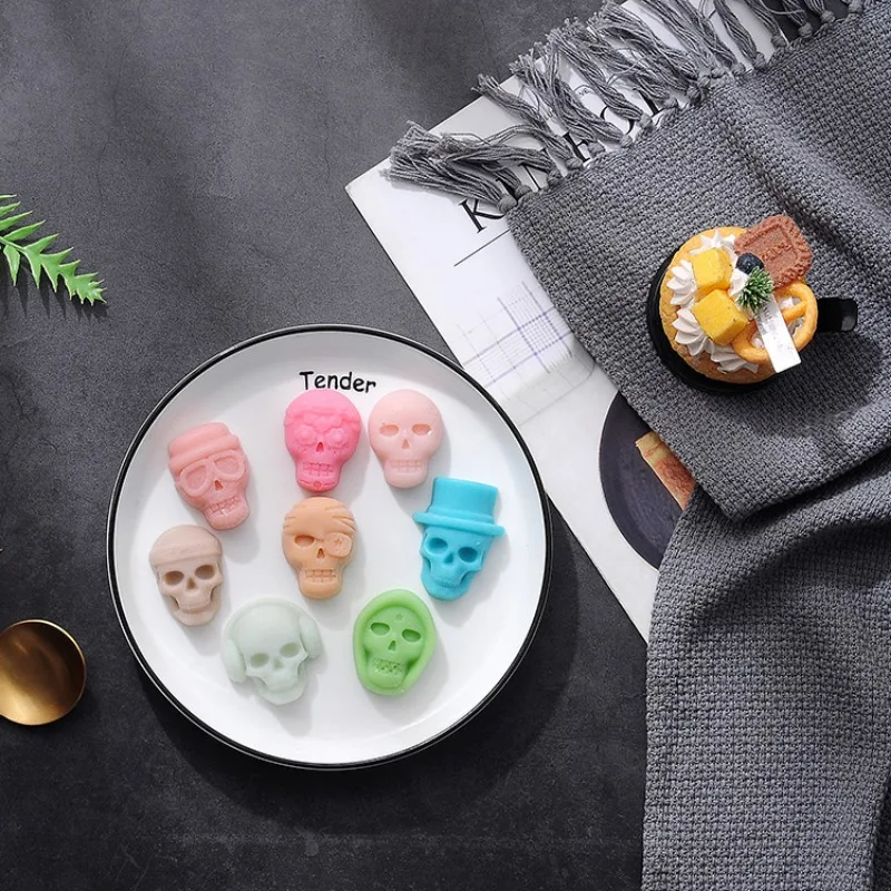 Skull Design Chocolate Mold DIY Halloween Fondant Candy Silicone Mold Resin Clay Model Cake Decorating Tool Baking