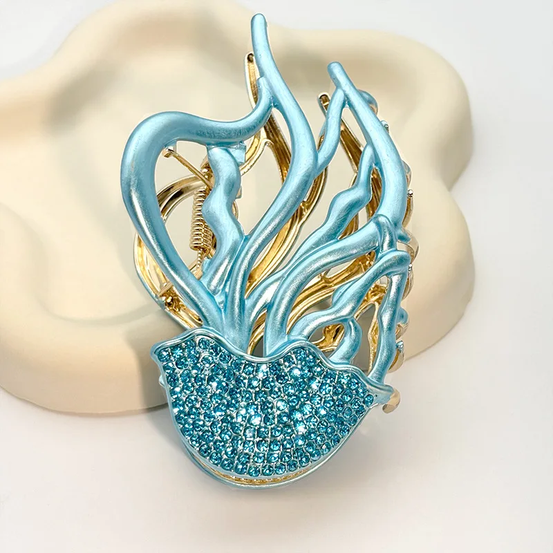 

NEW Sea Blue Jellyfish Hair Claw Rhinestone Dreamy Design Alloy Hair Claw Clips Hair Accessories for Women Girls