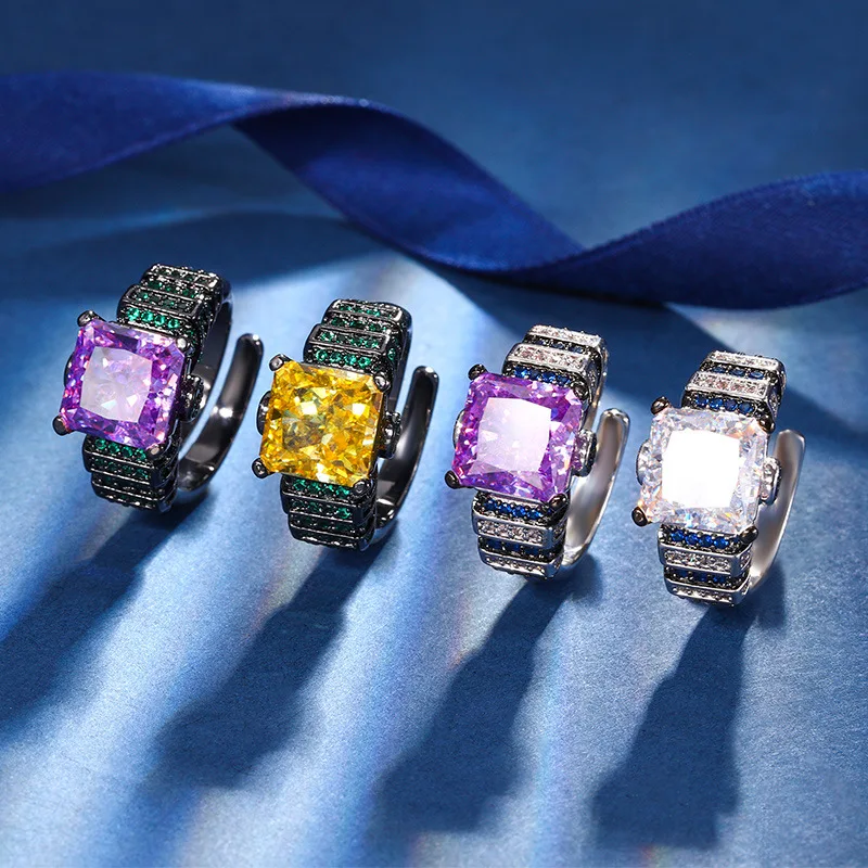 

Autumn Winter New Jewelry Gold Plated Ice Flower Cut High Carbon Diamond Copper Inlaid Personality Ring for Women 10*10