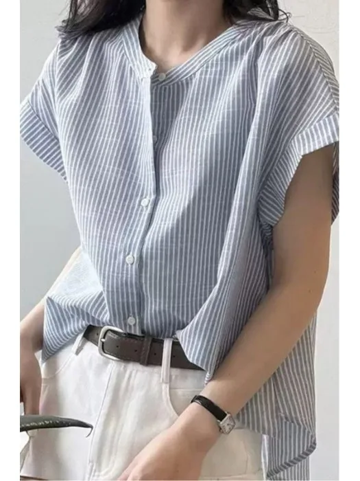 

Blue Striped Loose Fit round Neck Short Sleeve Shirt Women's Chic Top Commute Summer Age-Defying Fashion Casual Button-Up