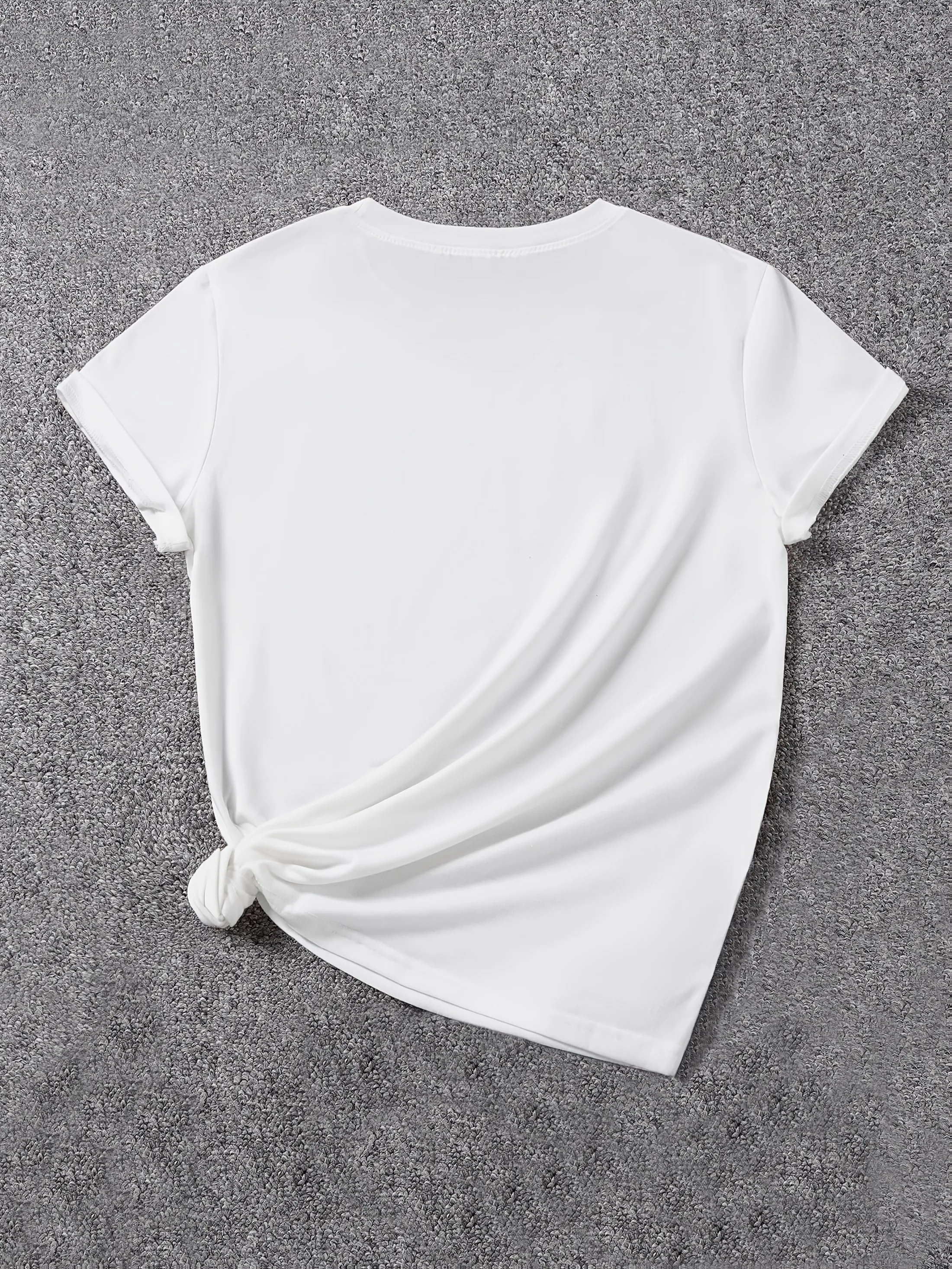 المرأة 2026 المحملة السيدات 2026 سنة جديدة سعيدة نمط تي شيرت مطبوع الجولة الرقبة قصيرة الأكمام بلايز السنة الجديدة الاحتفال الملابس