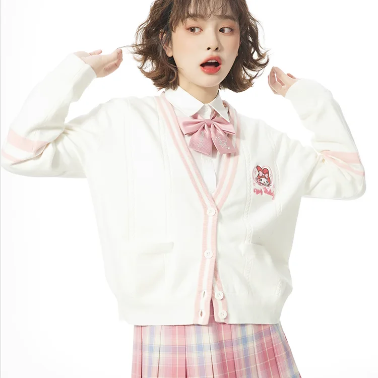 

Новый вязаный кардиган с вышивкой Melody, мультяшный дизайн Cinnamoroll Kuromi, женский свитер в студенческом стиле, милый и нежный топ Kawaii