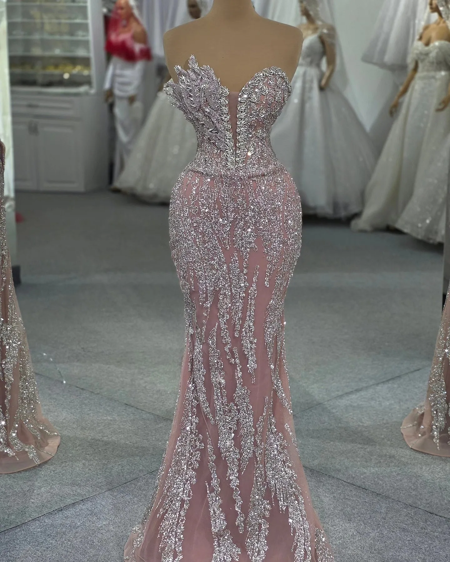 Superbe robe de bal en pierres de cristal argentées, robe de soirée sirène élégante avec perles roses, personnalisée, 2025