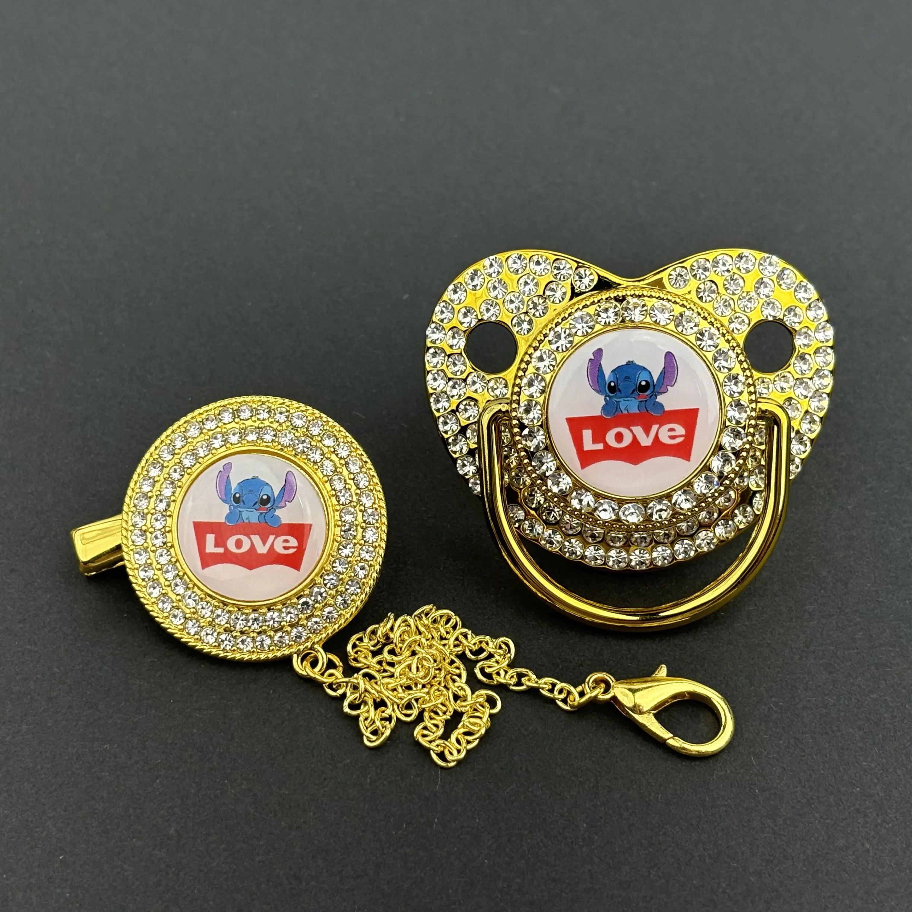 

Newborn pacifier with a chain baby dummy silicone free of bisphenol A baby teeth baby chewing mouth cartoon print loved by babie