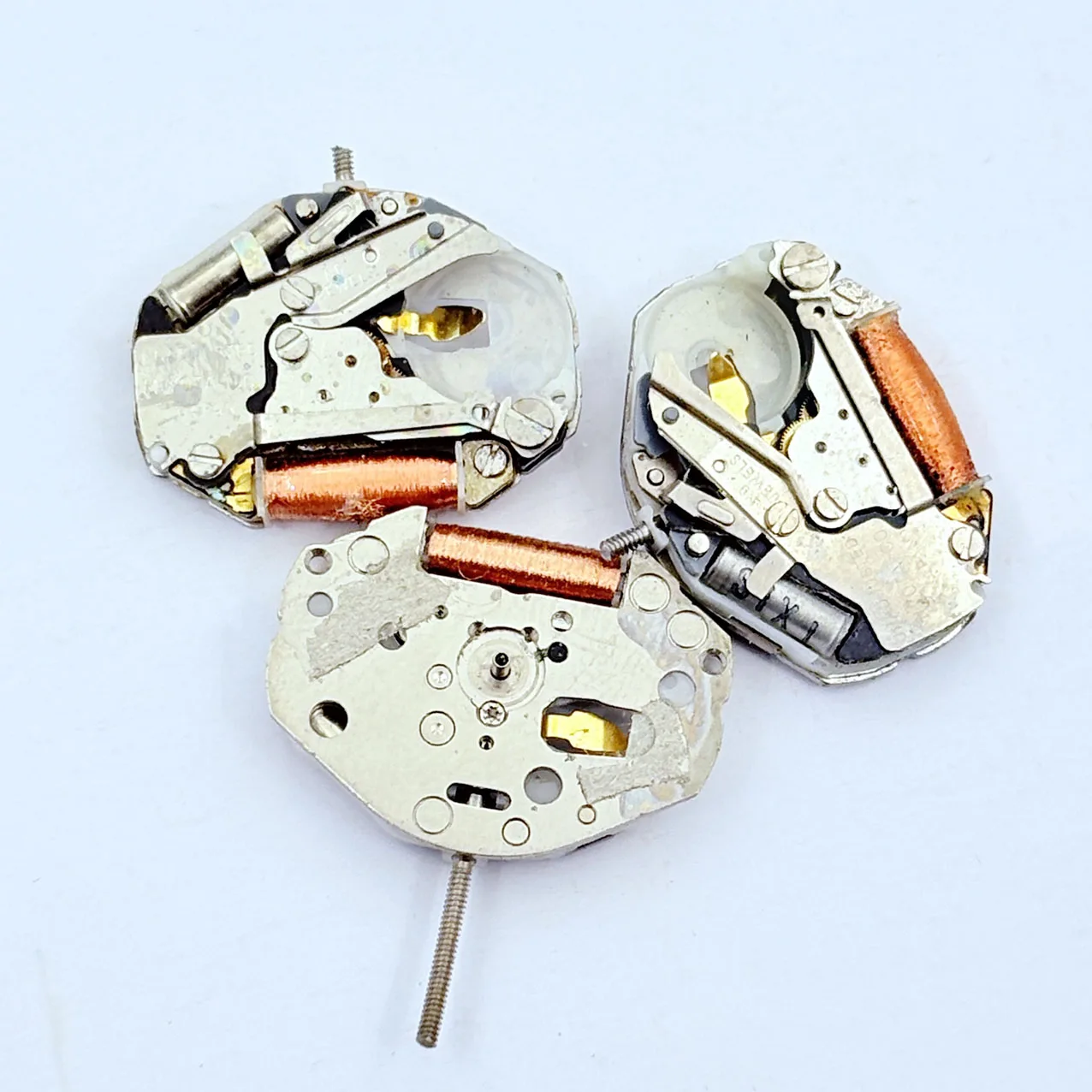 Inventory Processing: 2035 Movement Disassembly Parts Damaged Machines Metal Movements Fully Broken DIY Old Movement 10pcs