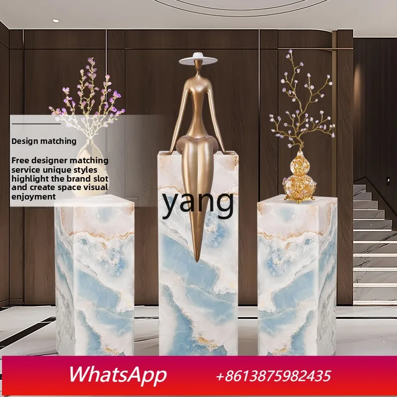 

LTM natural jade floor-to-ceiling table modern simple sofa next to a few entrances decorative ornament