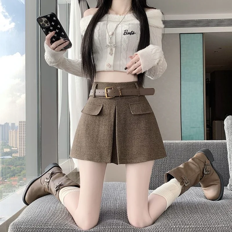 ハイエンドのファッショナブルな女性用ショートパンツ 秋冬新作 ハイウエスト Aライン ワイドレッグ カジュアル スカートパンツ