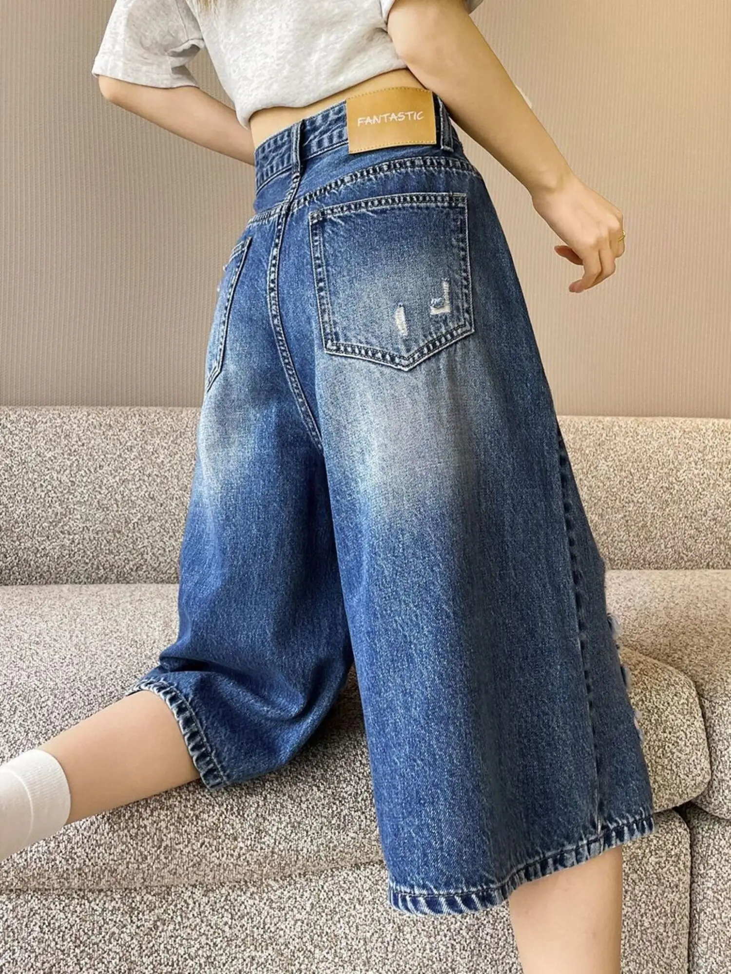 Women‘s High Waist Ripped Denim Capri Jeans Vintage Washed Baggy Wide Leg Length Jorts Y2K Summer Streetwear 2026 Casual Pants view 2