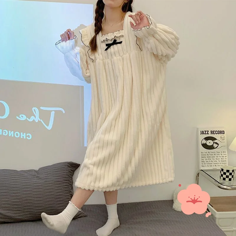 بيجامة نسائية من الصوف المرجاني موديل جديد للخريف والشتاء فستان نوم من الفلانيل بدلة نوم مبطنة بالصوف بيجامة لطيفة وسميكة ملابس منزلية