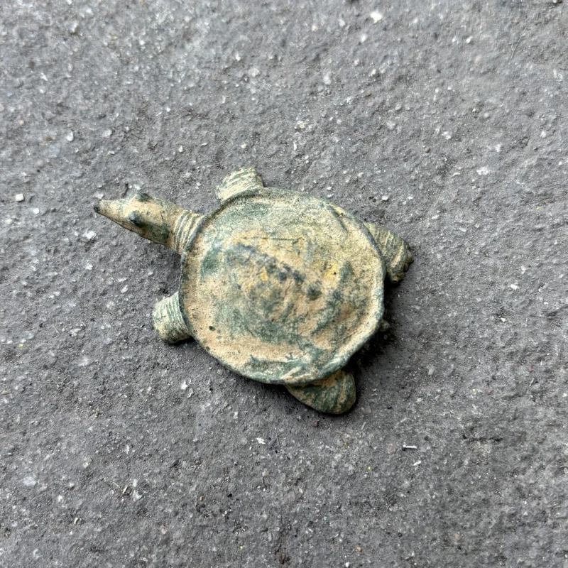 Miscellaneous Collection: Qin Han Period Inlaid with Gold Silver Bronze Small Tortoise and Frog