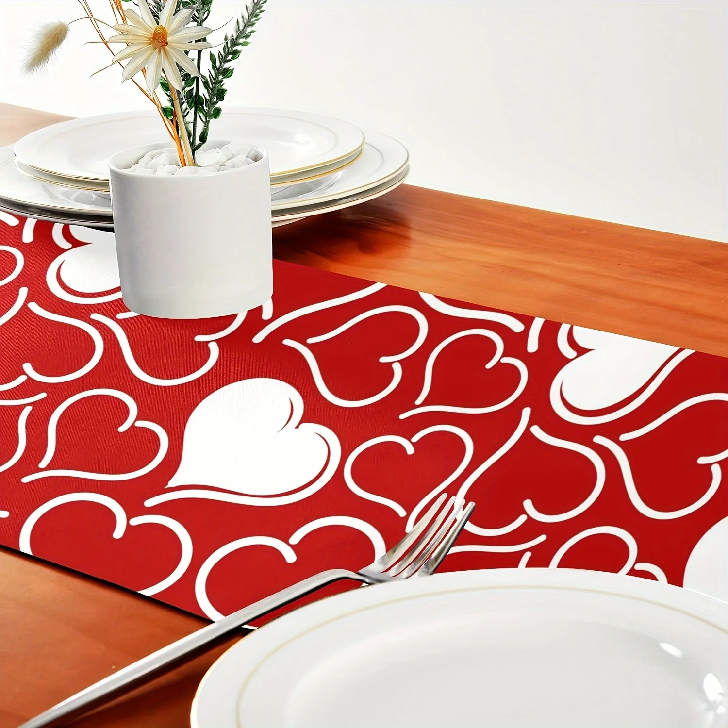 1 Piece Valentine's Day Red Heart Tablecloth - Suitable for Modern Minimalist Homes, Creative Cafes, Business Meeting Rooms, and Light Luxury Restaurants
