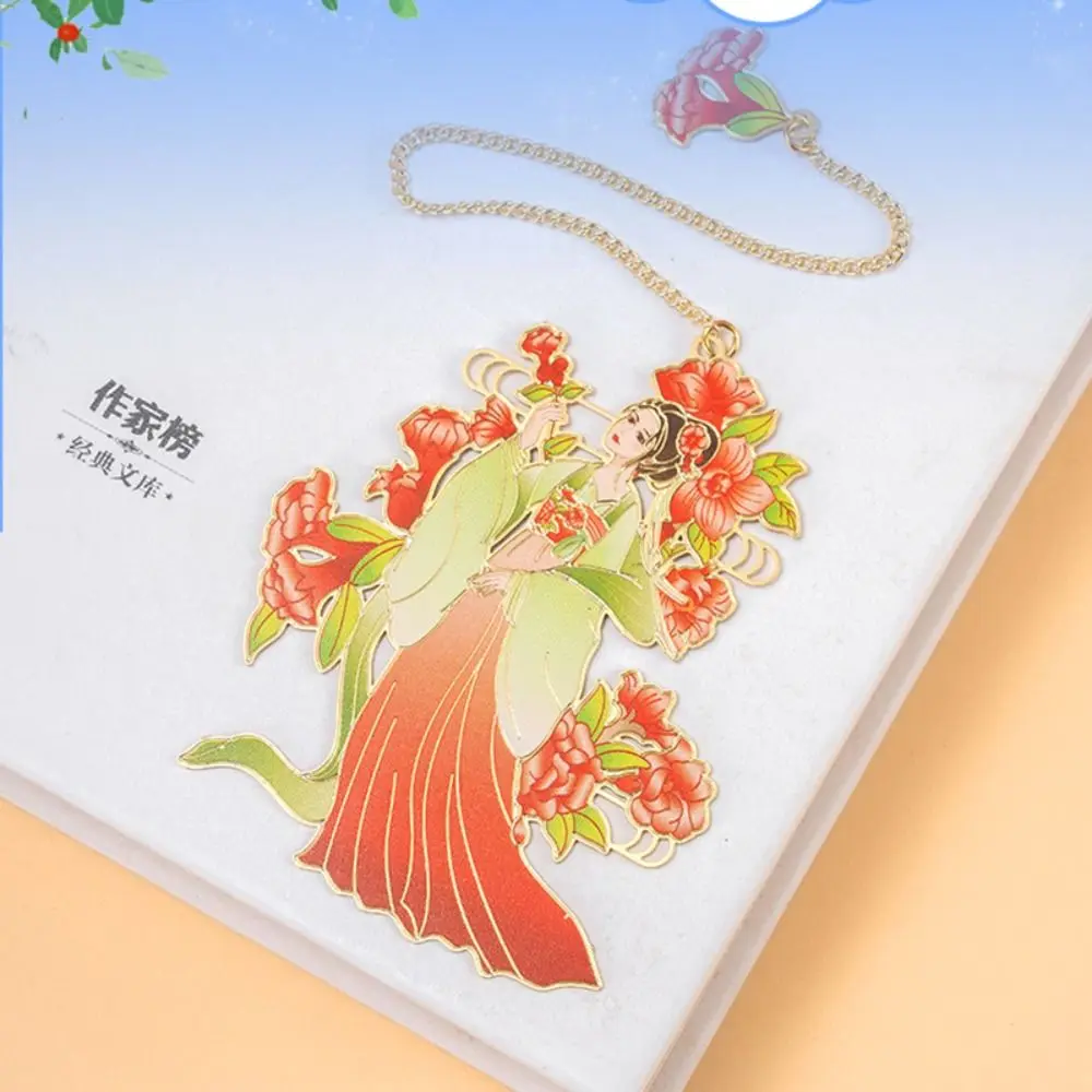 高品質金属ブックマーク中空タッセルペンダントブッククリップ花の妖精ページネーションマーク学生