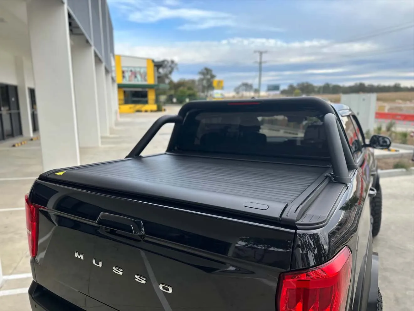 Hard Aluminium Remote Roller Shutter Lid for Ford Ranger Next-Gen XLS XLT 2023+ Retractable Tonneau Cover