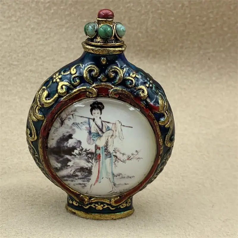 Retro Farm girl Snuff Bottle mini bottle