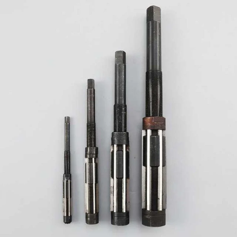 

1PC Adjustable Hand Reamer HSS Size Range Alloy Steel Reamer Hand Reamer Machine Cutting Tools (10/12/15/17/19/20/21/23/25/26mm)