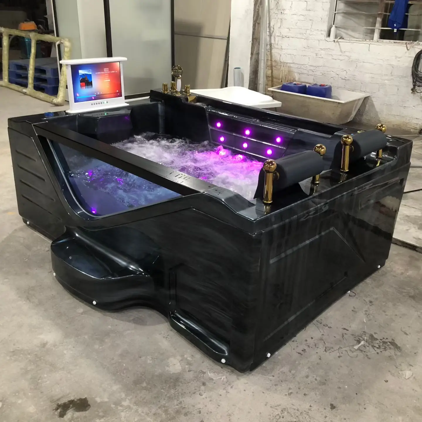 New Black Tub,two People Bath,indoor Water Jet Massage Whirlpool Bathtub With Tv