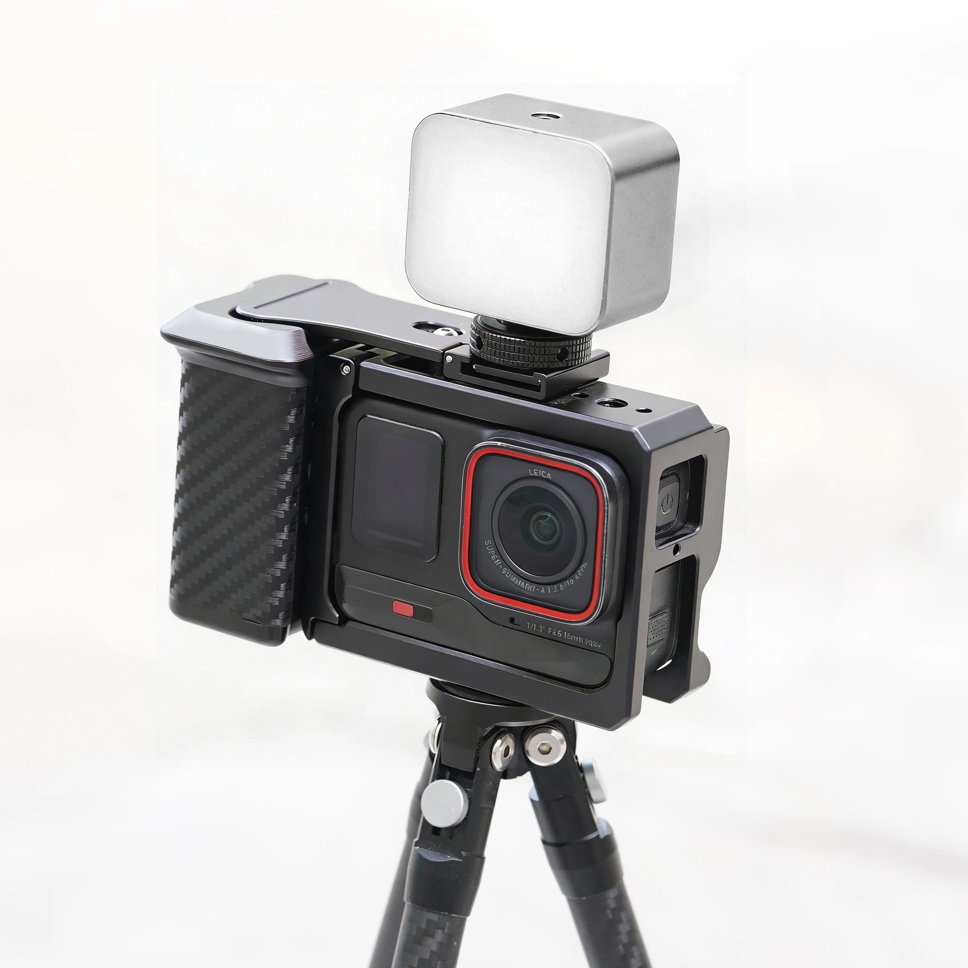 

Aluminum Modular Street Handle Kit for Insta360 Ace Pro 2 Camera Cage Cold Shoe Mount Integrated Shutter Button Anti Freeze Grip