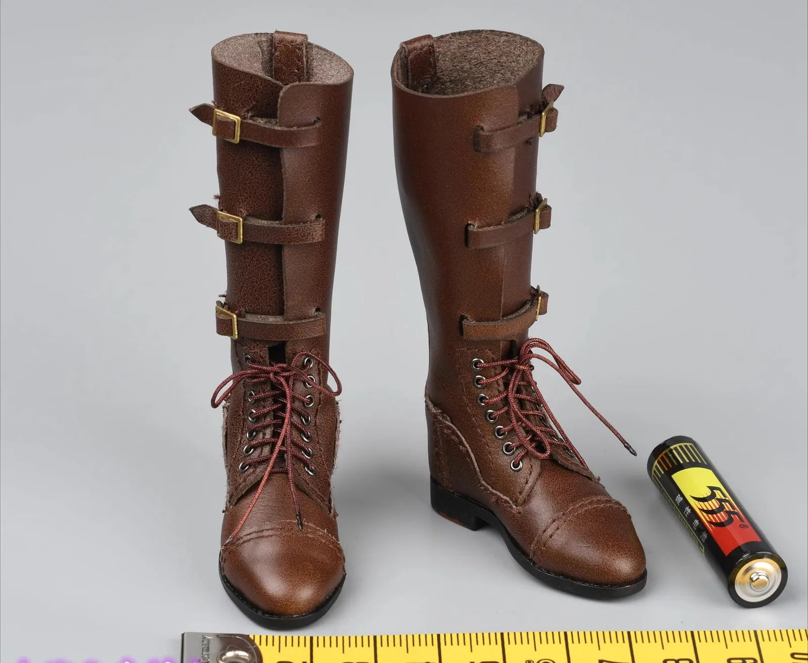 รองเท้าบูทหนังแบบกลวงสำหรับทหารรุ่น DID B11012 ขนาด 1/6 สำหรับนายทหารอังกฤษขนาด 12 นิ้ว