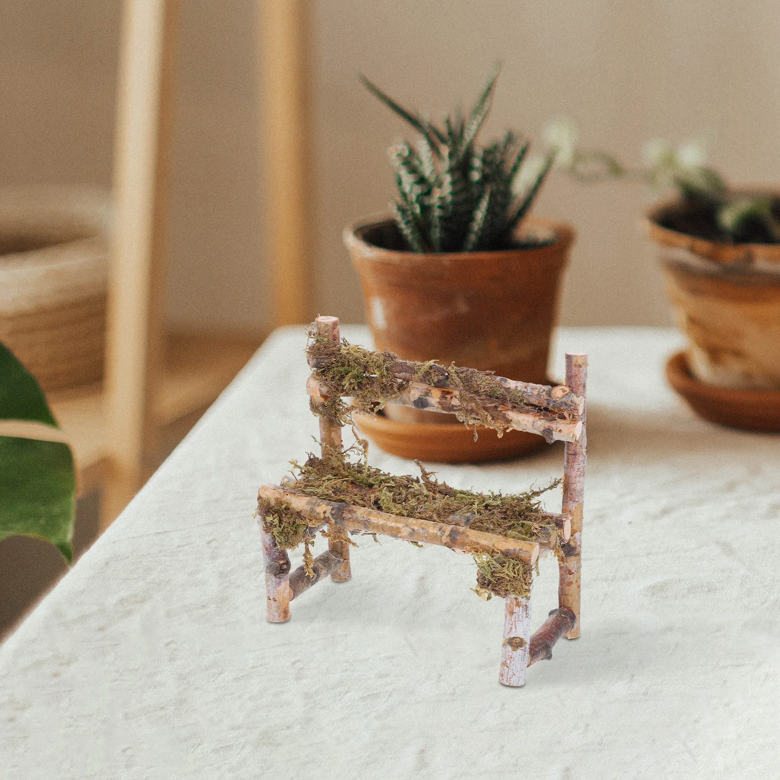 

Mini Wooden Chair Ornaments Exquisite House Props Realistic Appearance Versatile Use Miniature Furniture Craft