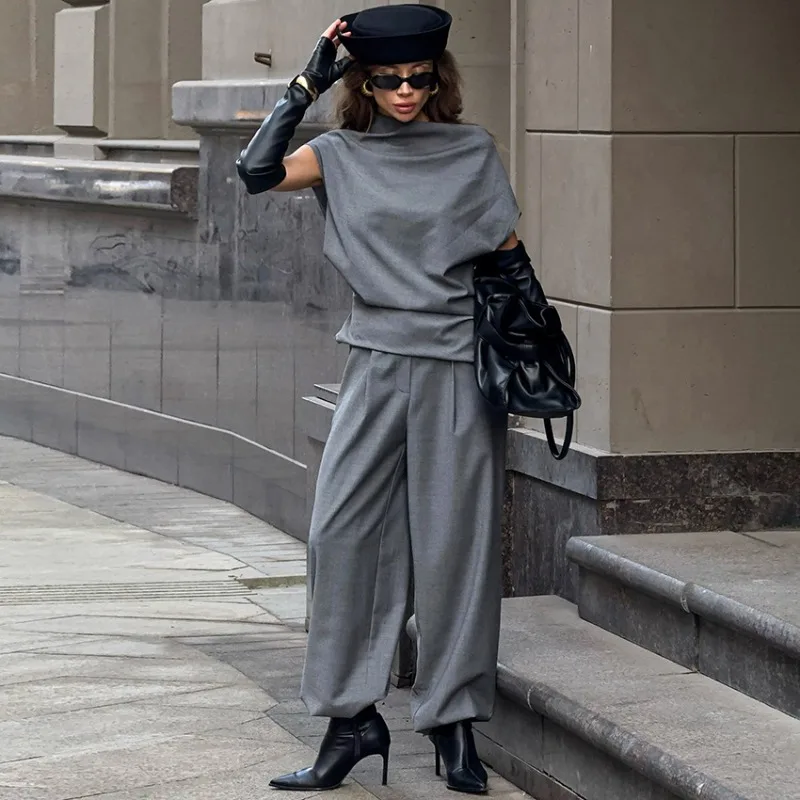 2026 Spring/Summer New French Fashion Casual Set Style Sleeveless Top Women's Grey Straight Leg Pants Commuter Versatile