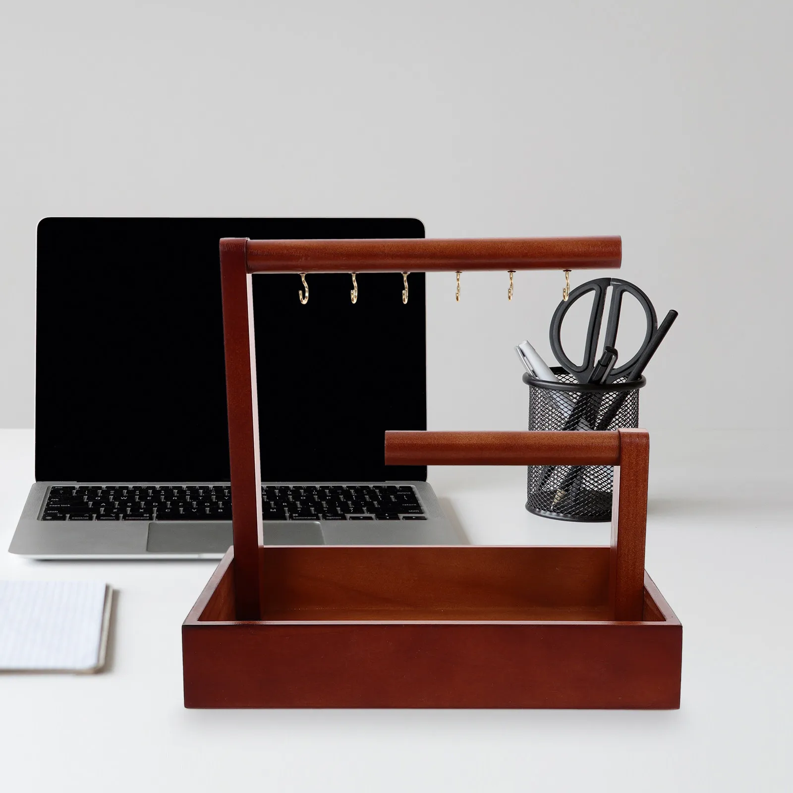 

Деревянная подставка для украшений: браслетов, часов, колец. Органайзер-витрина в ретро-стиле из массива дерева, не деформируется, для декора рабочего стола.