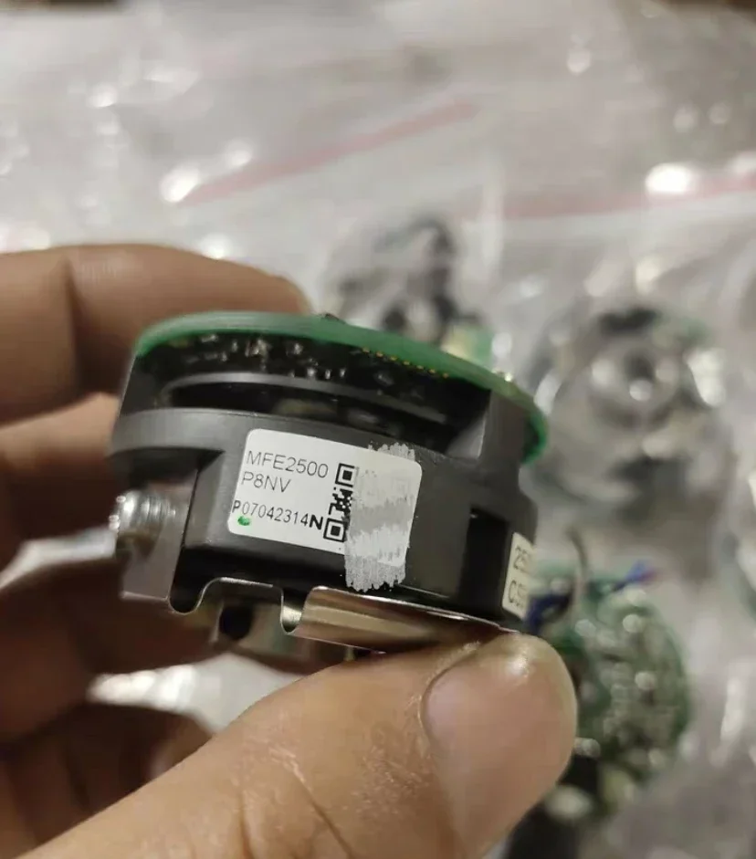 MFE2500/P8NV Used encoder tested oK  MFE2500 P8NV