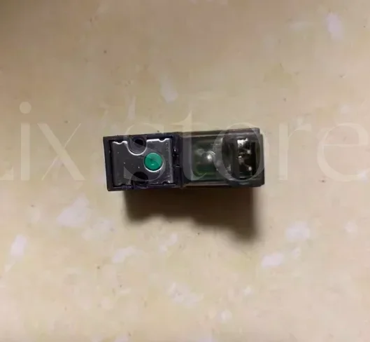 2026/QTY:1 solenoid valve P371/1-8 3/2NC 7bar