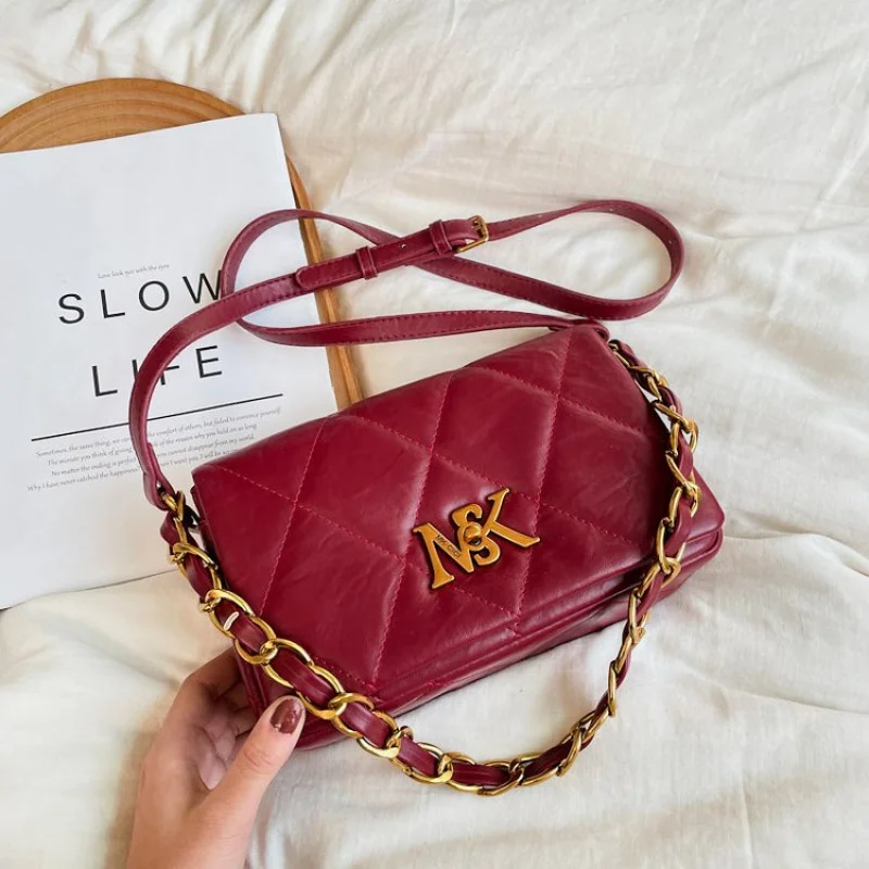 

Elegant Women Messenger Bag Made Of Top-Quality Leather Boasting Popular Elegant Style And Elastic Side Pockets​