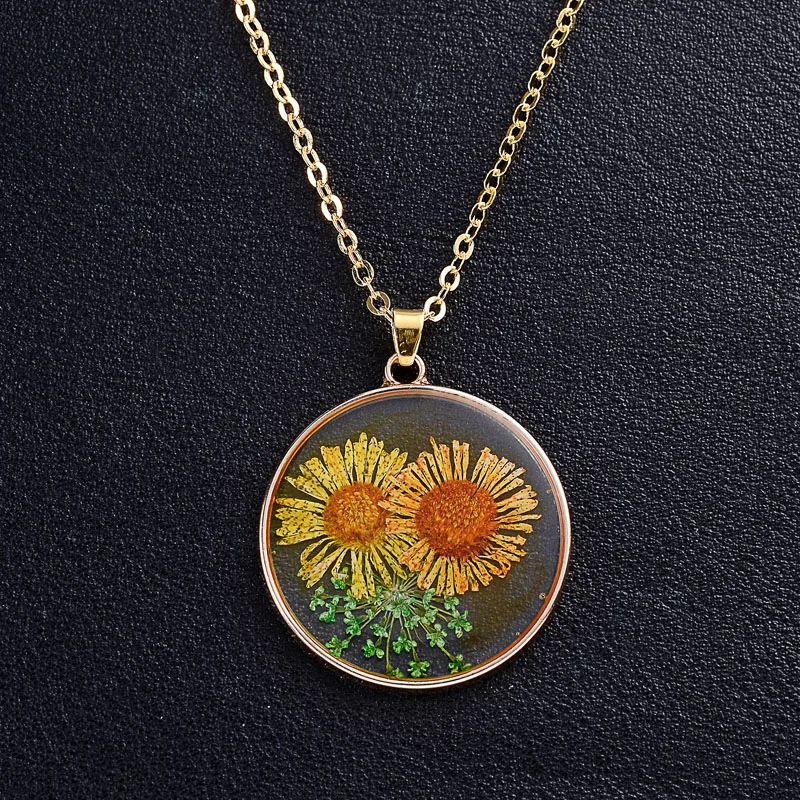 Transparent Colored sunflower Pendant Charm Round Dried Flower Glass Golden Chain Pendant Necklace For Women Party Gift Jewelry