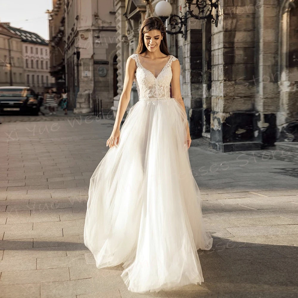 Vestidos de casamento graciosos para mulheres, renda romântica, apliques, vestidos de noiva, elegante, manga de boné, botão, moderno